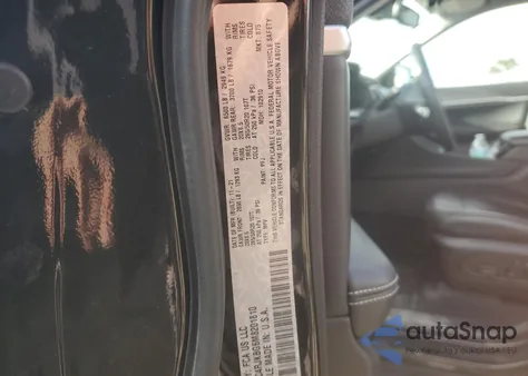 2021 Jeep Grand Cherokee L Limited z USA, uszkodzony, nr VIN 1C4RJKBG6M8201810